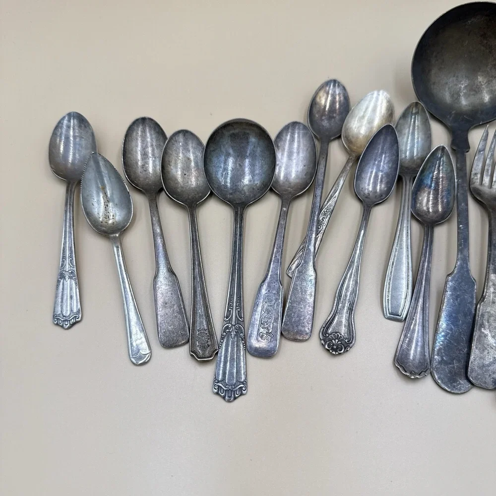 16 Pieces of Misc‎ Vintage Silver Plate Flatware Various Deerfield Bailey Banks